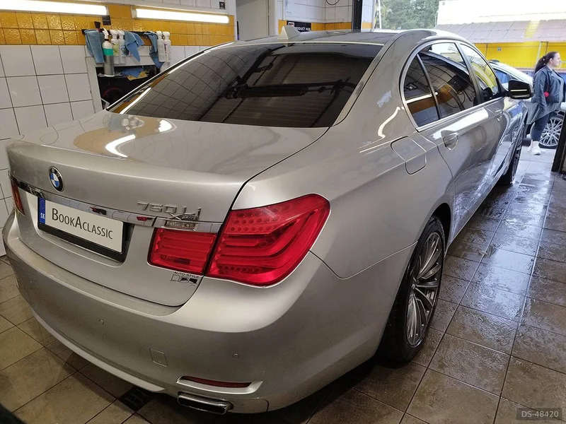 2010 BMW 750li Xdrive in Iliašovce 5