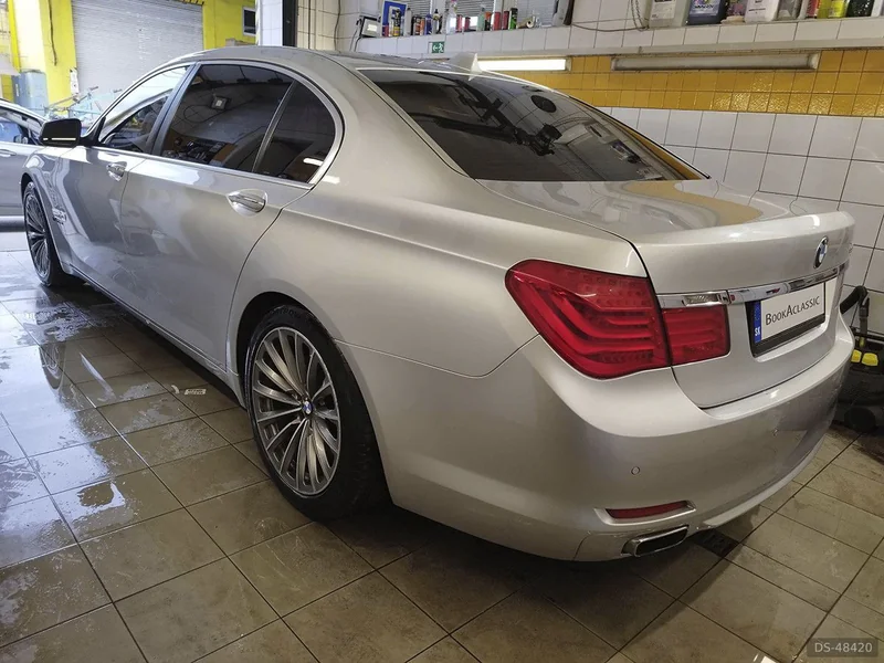 2010 BMW 750li Xdrive in Iliašovce 2