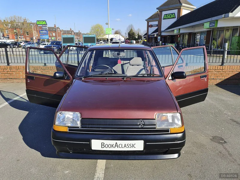 1988 Renault Five in Leeds 8
