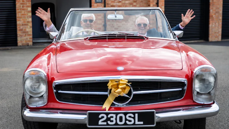 1964 Mercedes-Benz 230 SL Pagoda in Hinckley 6