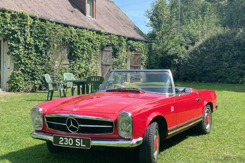1964 Mercedes-Benz 230 SL Pagoda in Hinckley 2