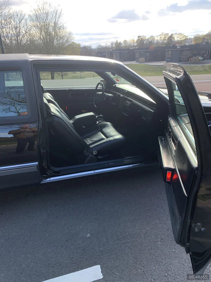 1993 Cadillac Deville Coupe in Oslo 4