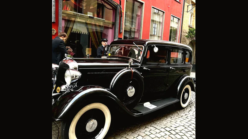 1933 Plymouth Deluxe Sedan in Göteborg 2
