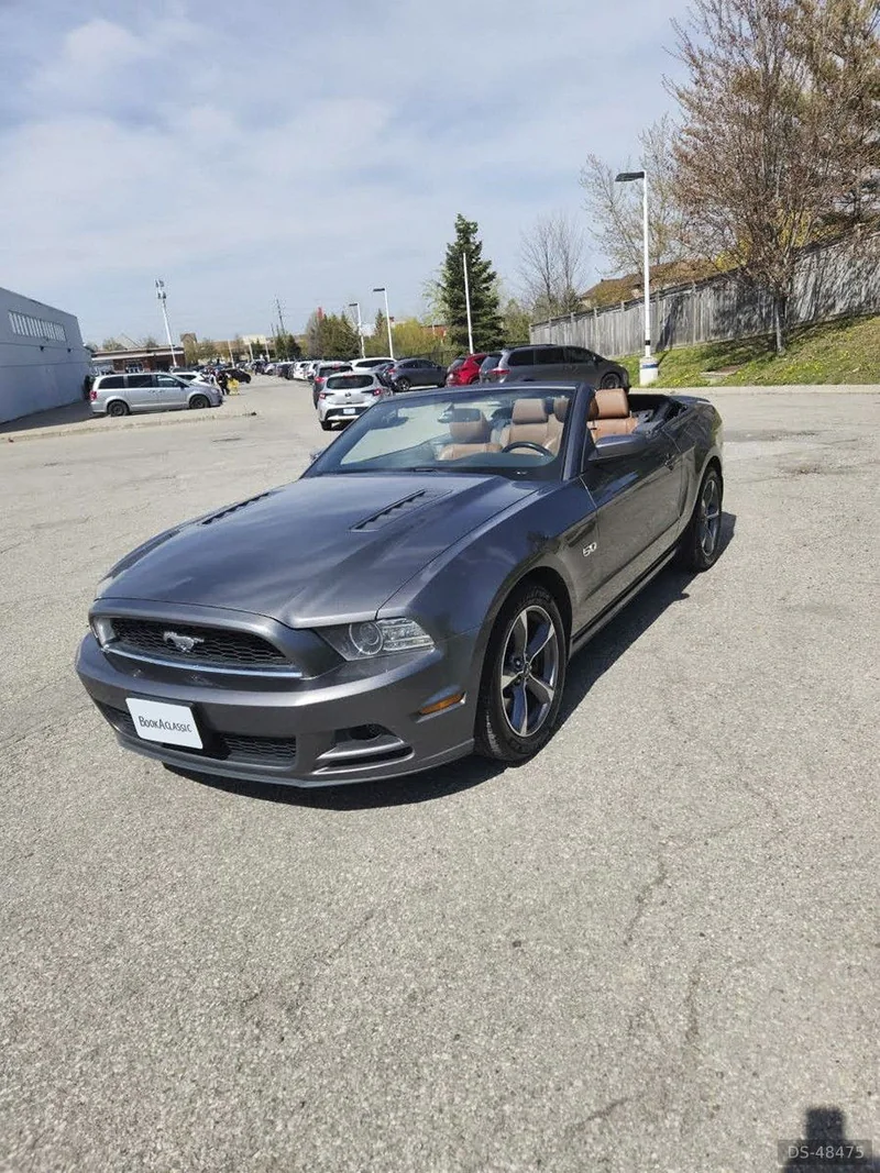 2013 Ford Mustang Convertable in Woodbridge 6
