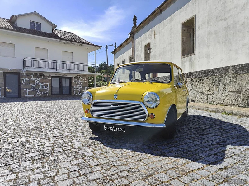 1976 Morris Mini 1000 in Pico 5