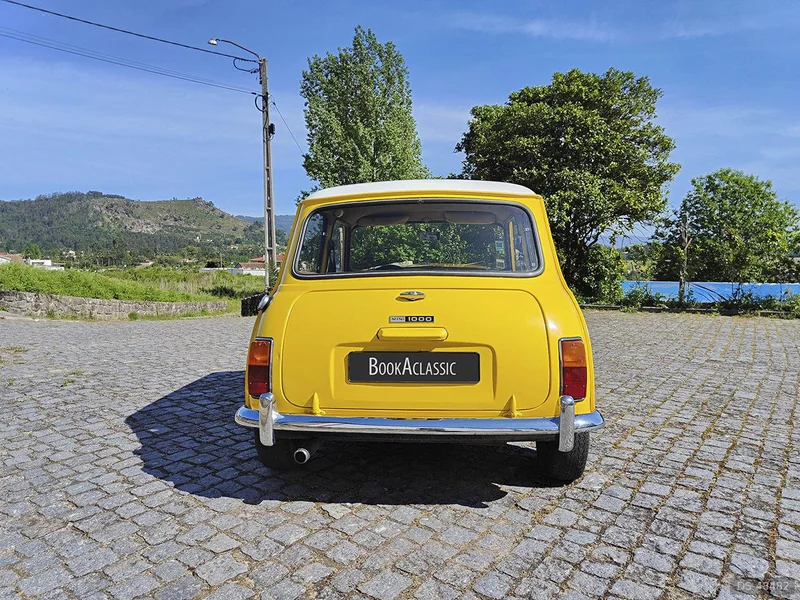 1976 Morris Mini 1000 in Pico 7