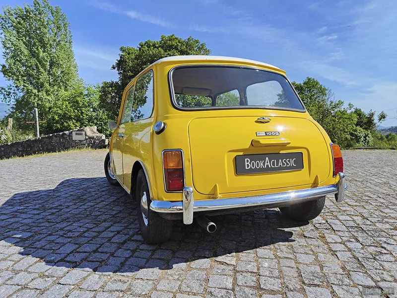 1976 Morris Mini 1000 in Pico 2