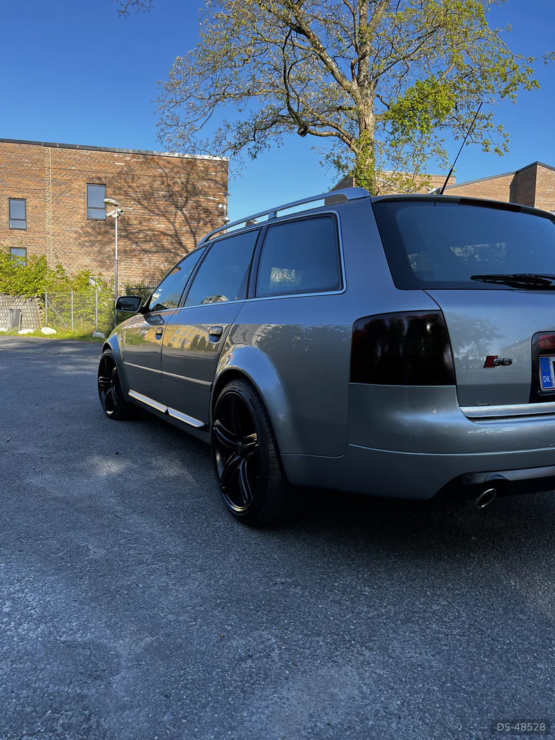 2002 Audi S6 in Hvidovre 2