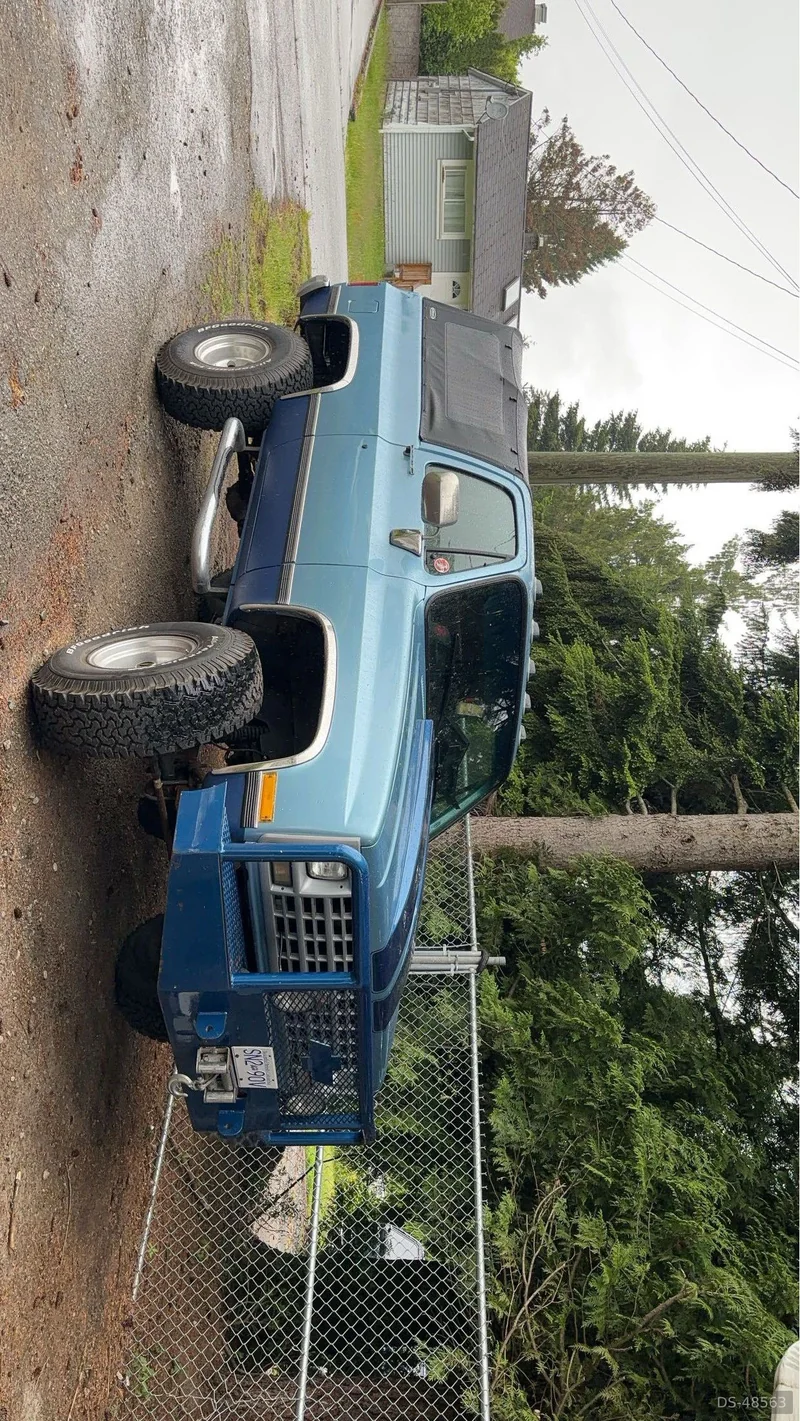 1990 Chevrolet K5 Blazer in Maple Ridge 2