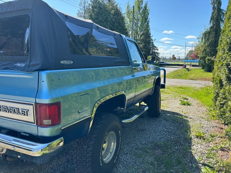 1990 Chevrolet K5 Blazer in Maple Ridge 6