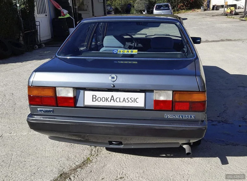 1989 Lancia Prisma in Roma 2