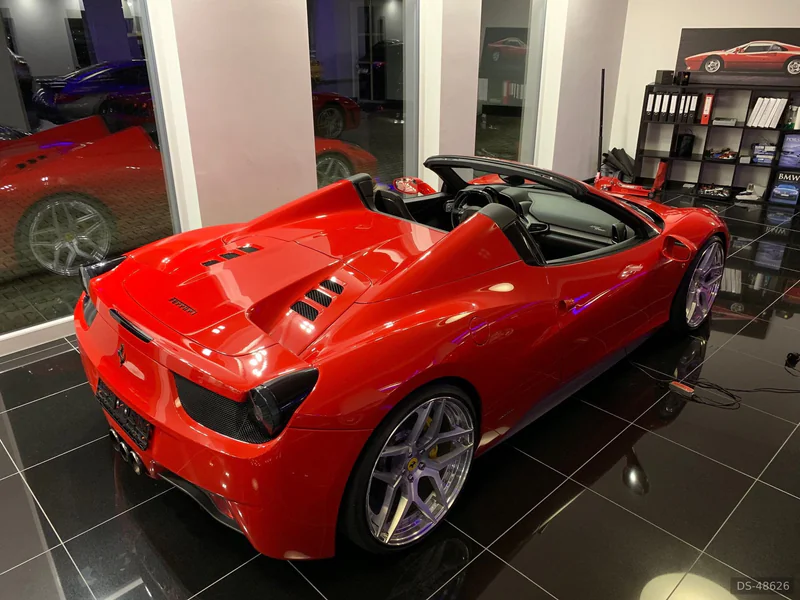 2012 Ferrari 458 Spider in ølstykke 3