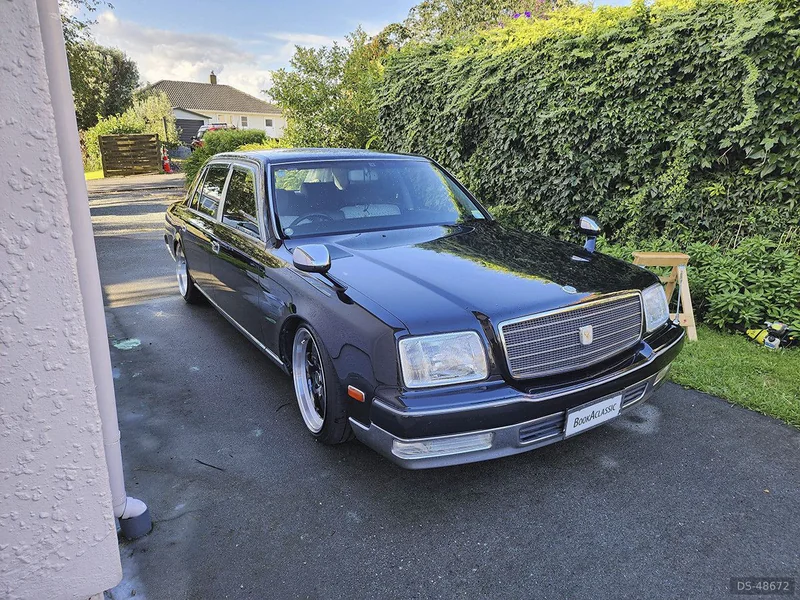 2000 Toyota Century in Hamilton 1