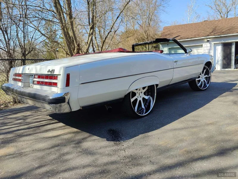 1974 Pontiac Grandville in Oshawa 5