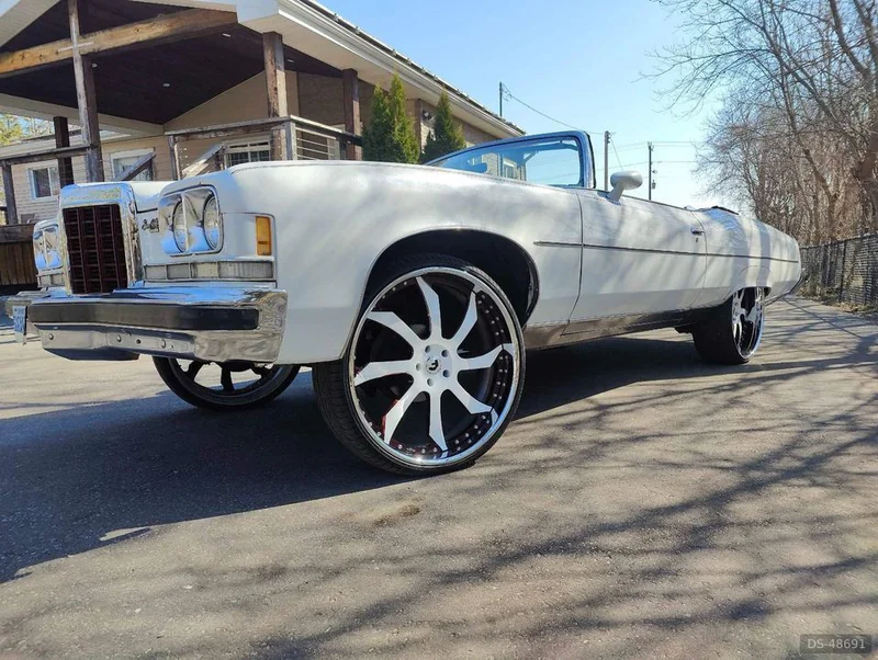 1974 Pontiac Grandville in Oshawa 10