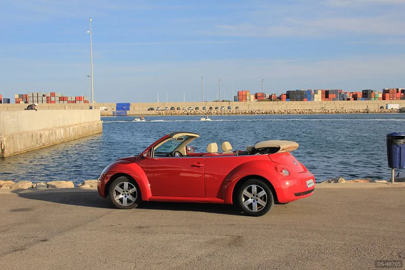 2006 Volkswagen New Beetle Cabrio in Valencia 3