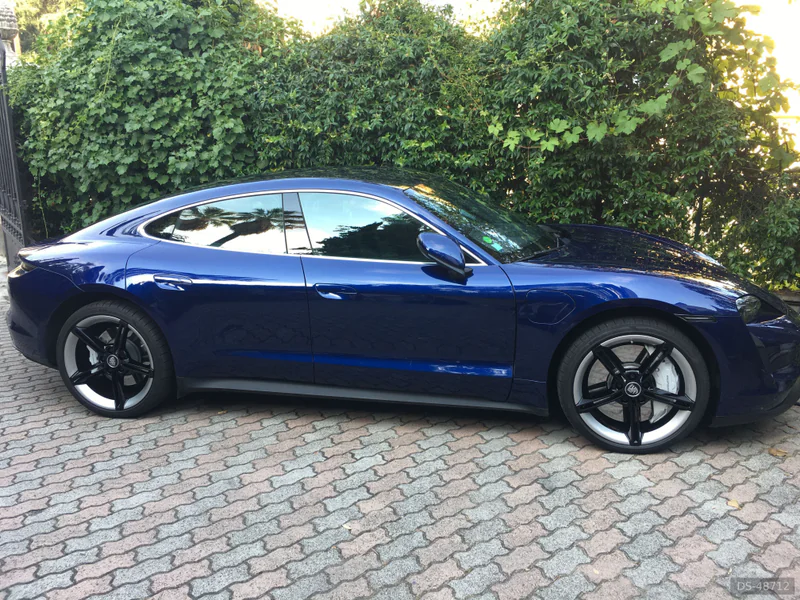 2021 Porsche Taycan 4s in Menton 3