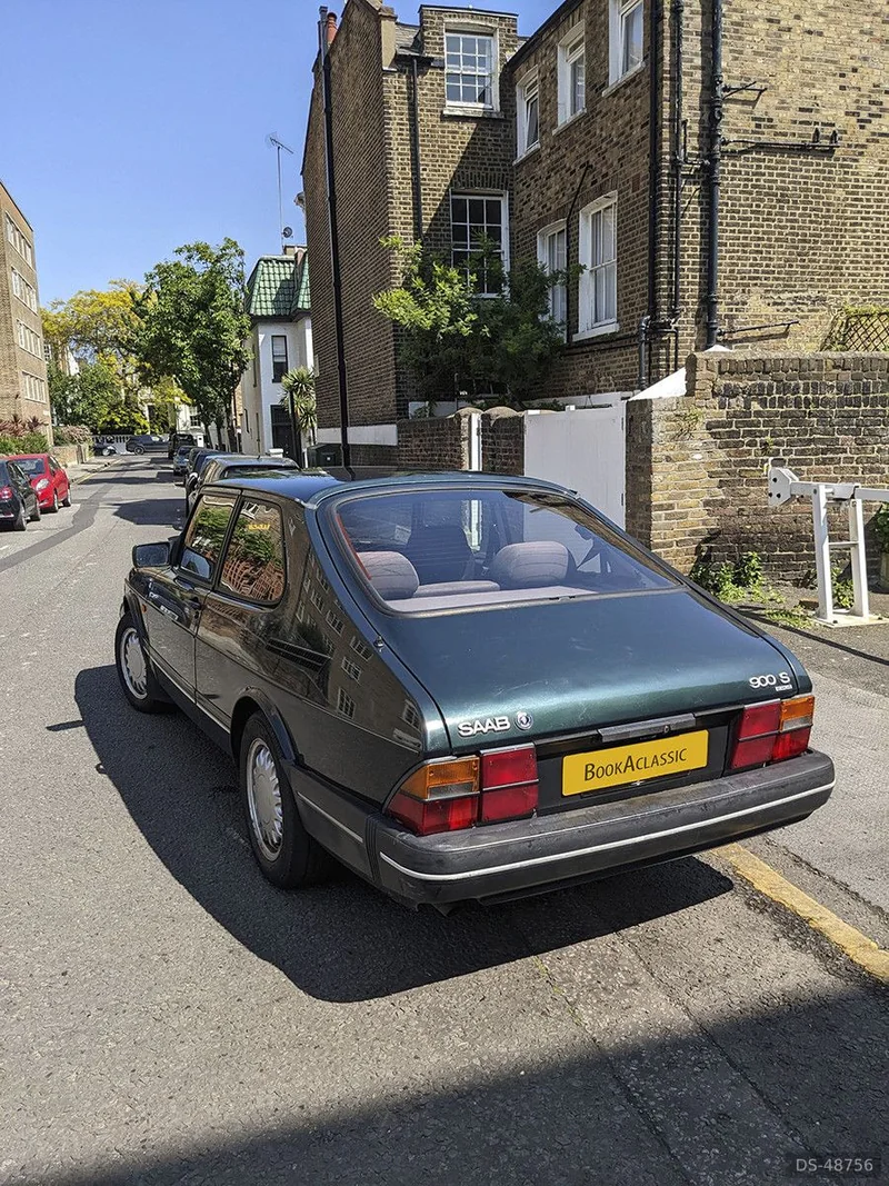 1993 Saab 900 in London 4