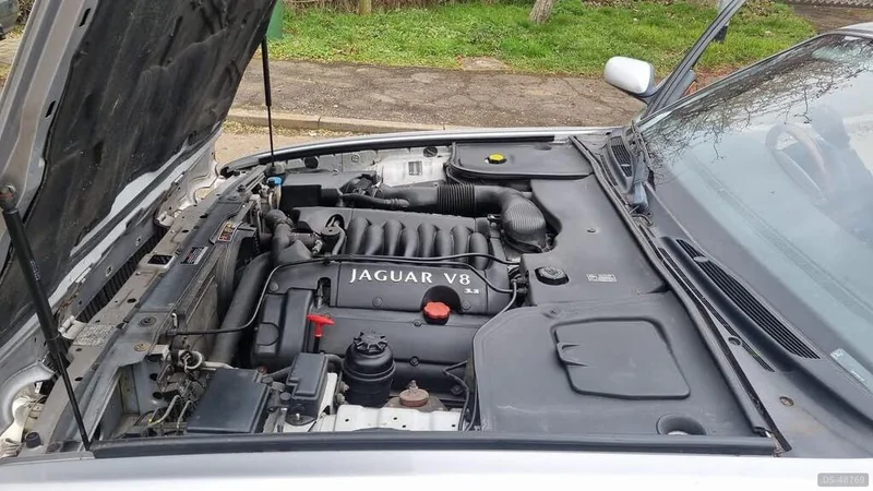 2001 Jaguar Xj8 Executive in Studley 10