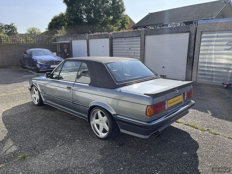 1987 BMW E30 in London & surrounding areas 4