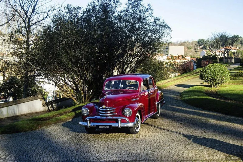 1951 Opel Kapitan in Lobão 6