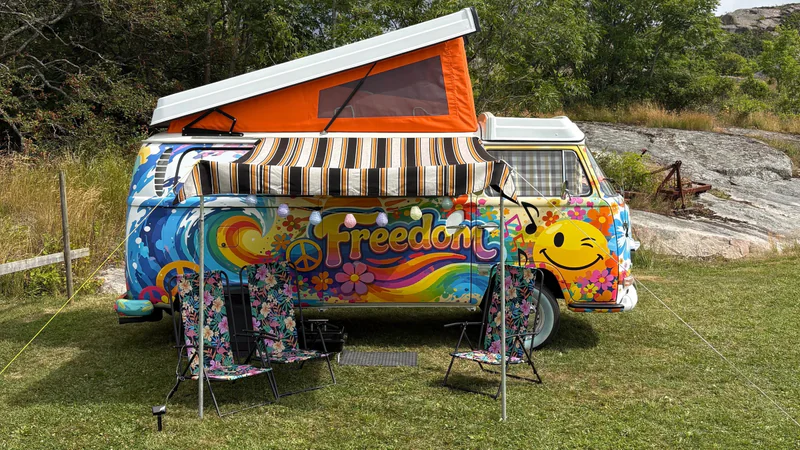 1971 Volkswagen T2 in Vaxholm 2