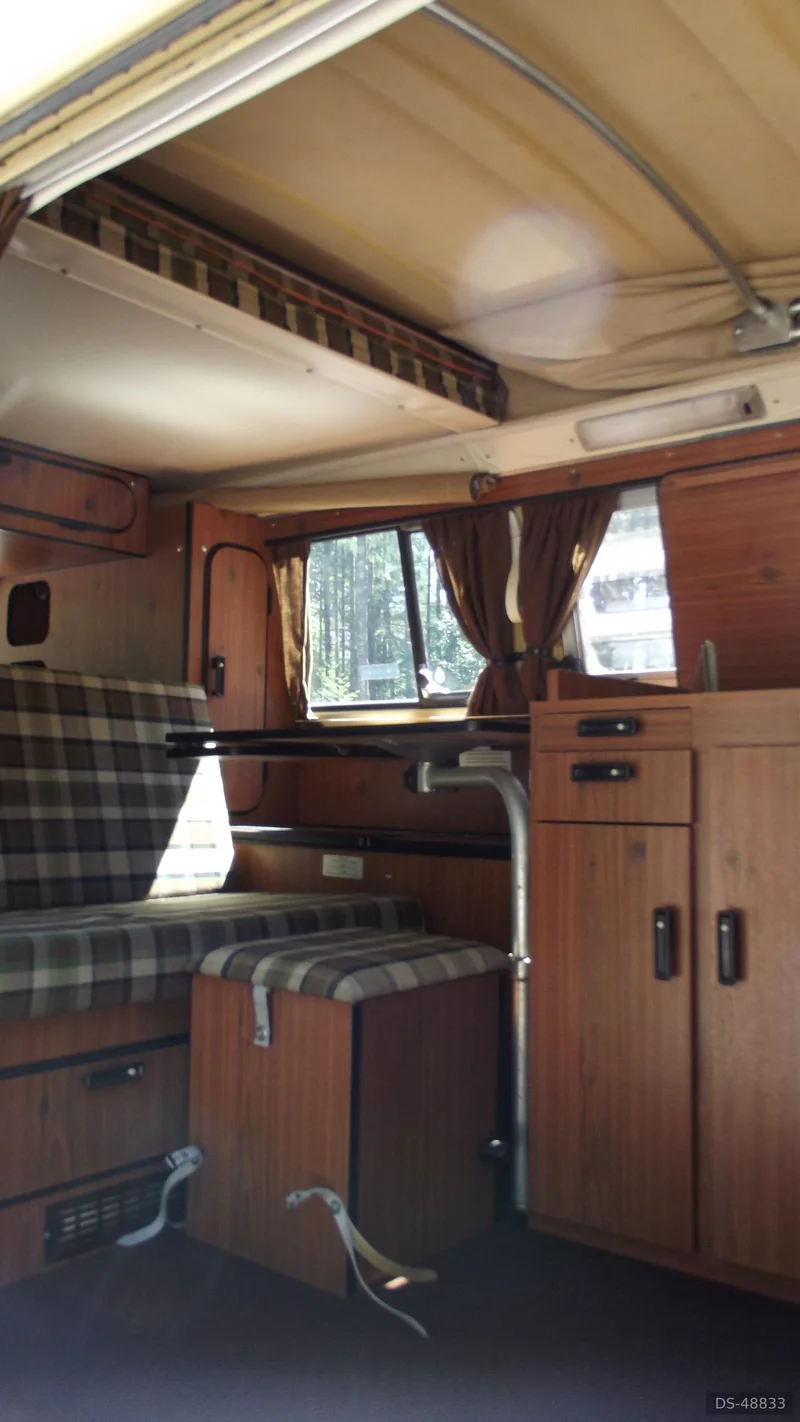 1978 Volkswagen Westfalia Camper Van in Winnipeg 3