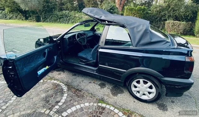 1995 Volkswagen Golf Cabriolet Karmann in Roma 2