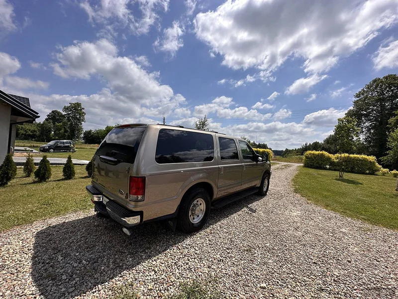 2000 Ford Excursion in Białaczów 4