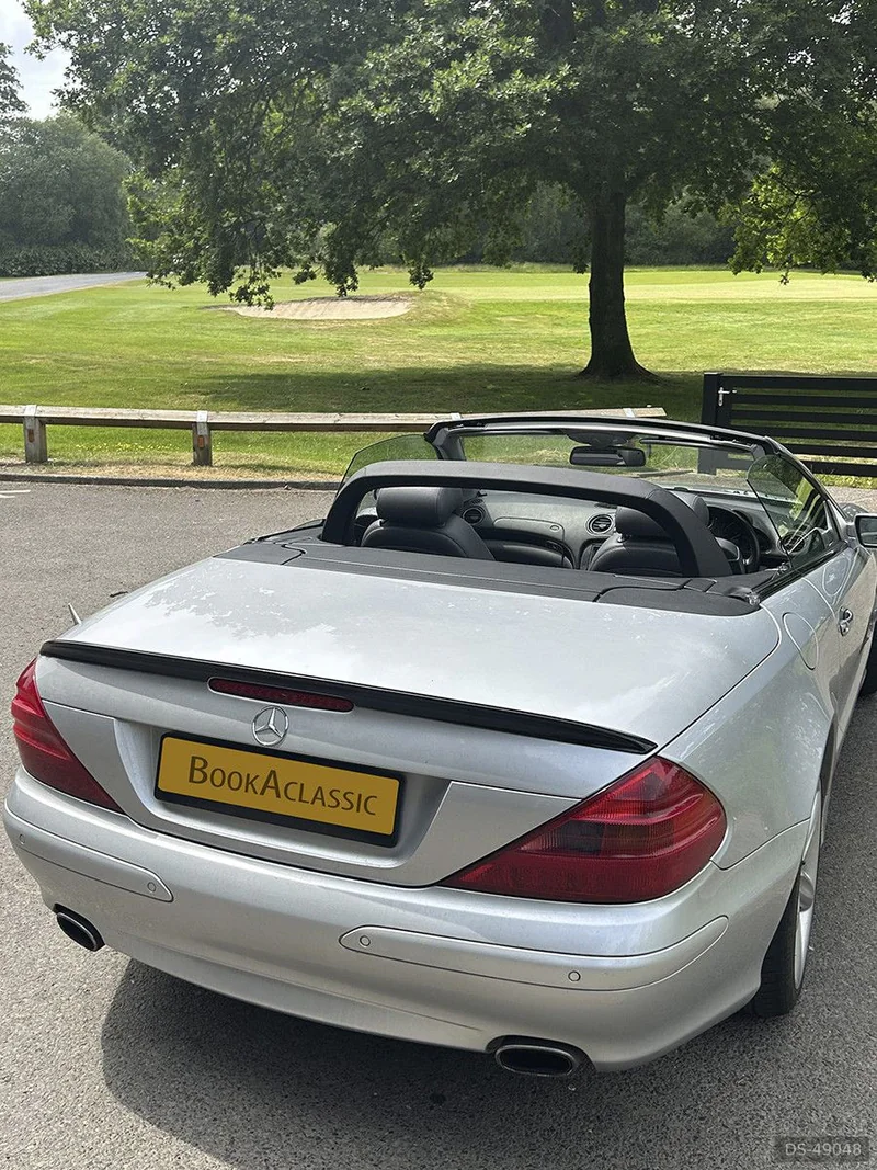 2006 Mercedes-Benz Sl350 in Virginia Water 2