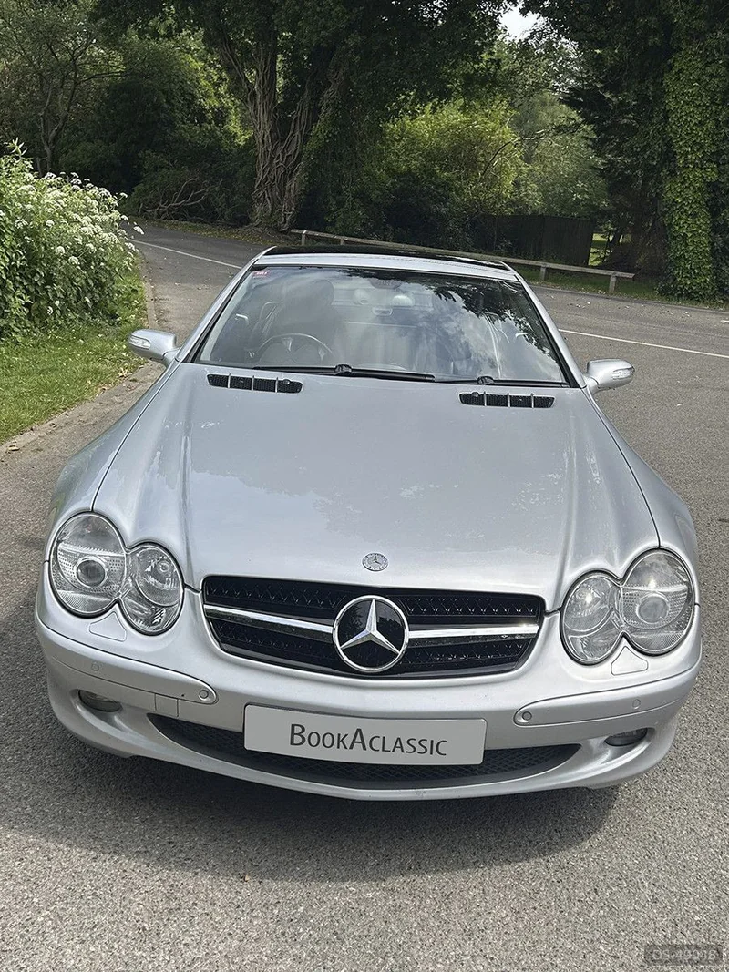 2006 Mercedes-Benz Sl350 in Virginia Water 4