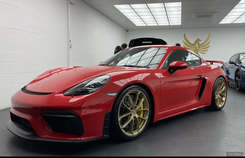 2019 Porsche 718 GT4 in Wigan 2