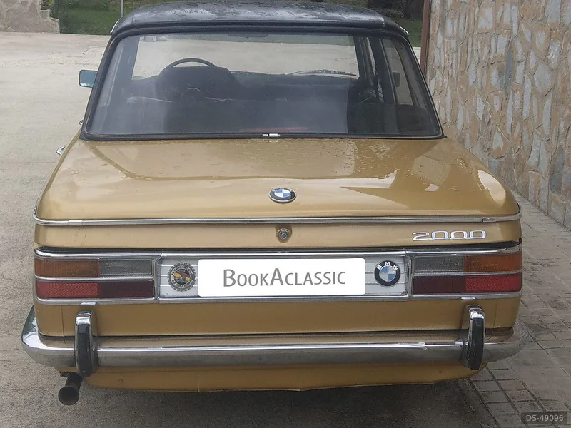 1971 BMW E-10 2000 in Madrid 10