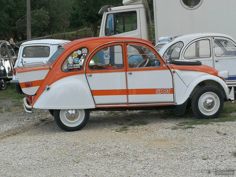 1976 Citroen 2cv Spot in Pomigliano D'arco 4