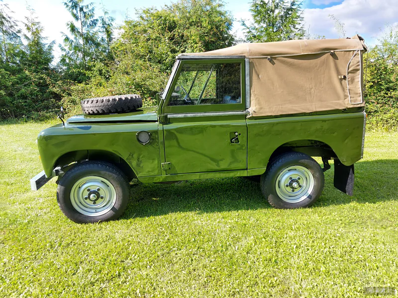 1976 Land Rover Series 3 88 Swb in Tring 2
