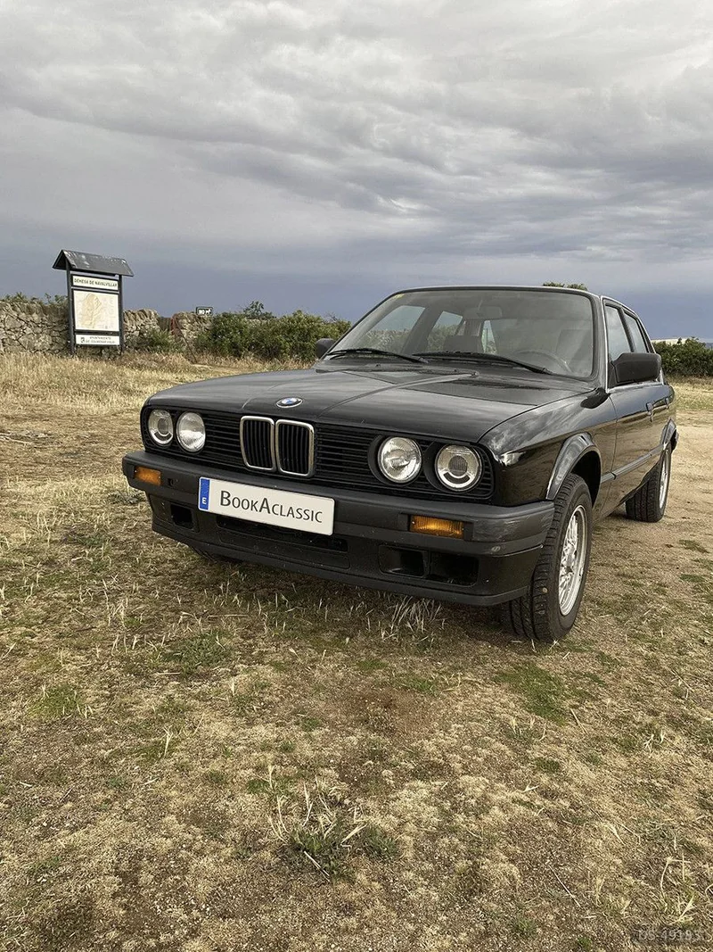1990 BMW 318 I E30 in Madrid 2