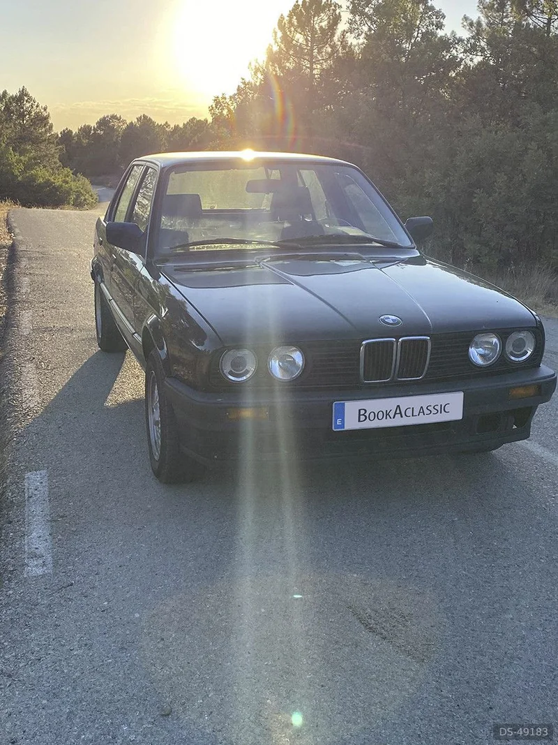 1990 BMW 318 I E30 in Madrid 8