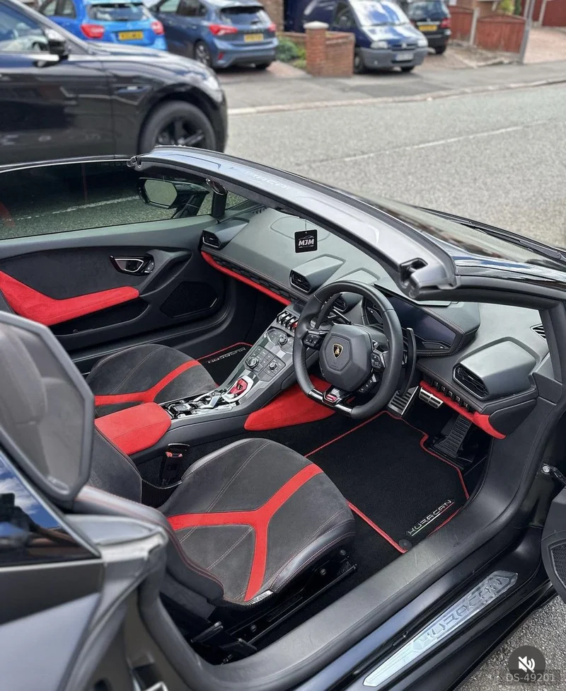2017 Lamborghini Huracan in St Helens 8