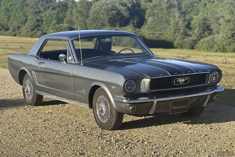 1966 Ford Mustang in Romsey 10