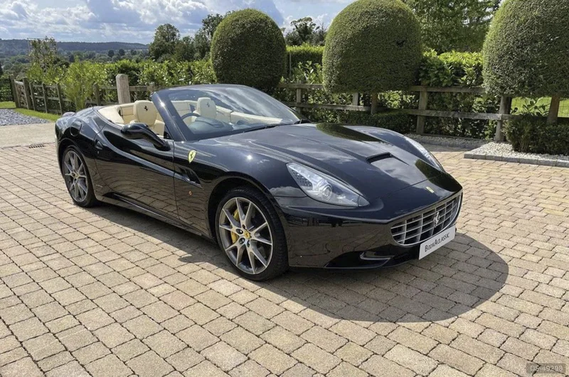 2011 Ferrari California in Sutton Coldfield 2