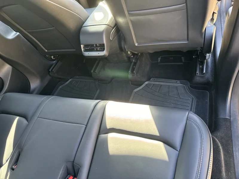 2023 Tesla MODEL Y 13