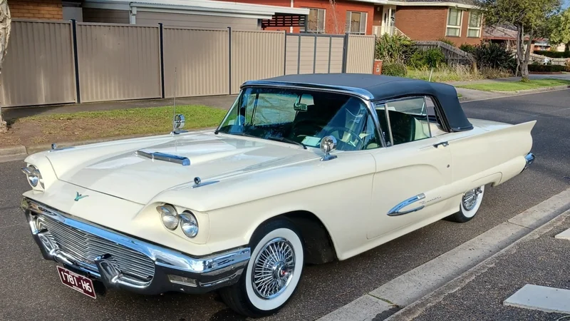1959 Ford Thunderbird in Melbourne 4