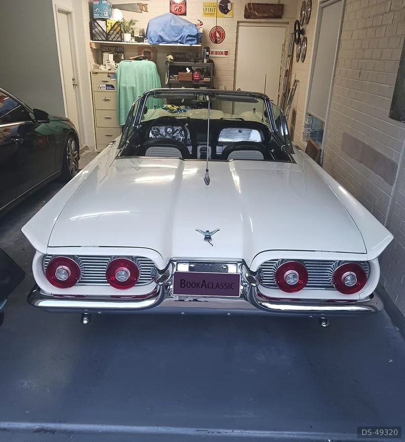 1959 Ford Thunderbird in Melbourne 5