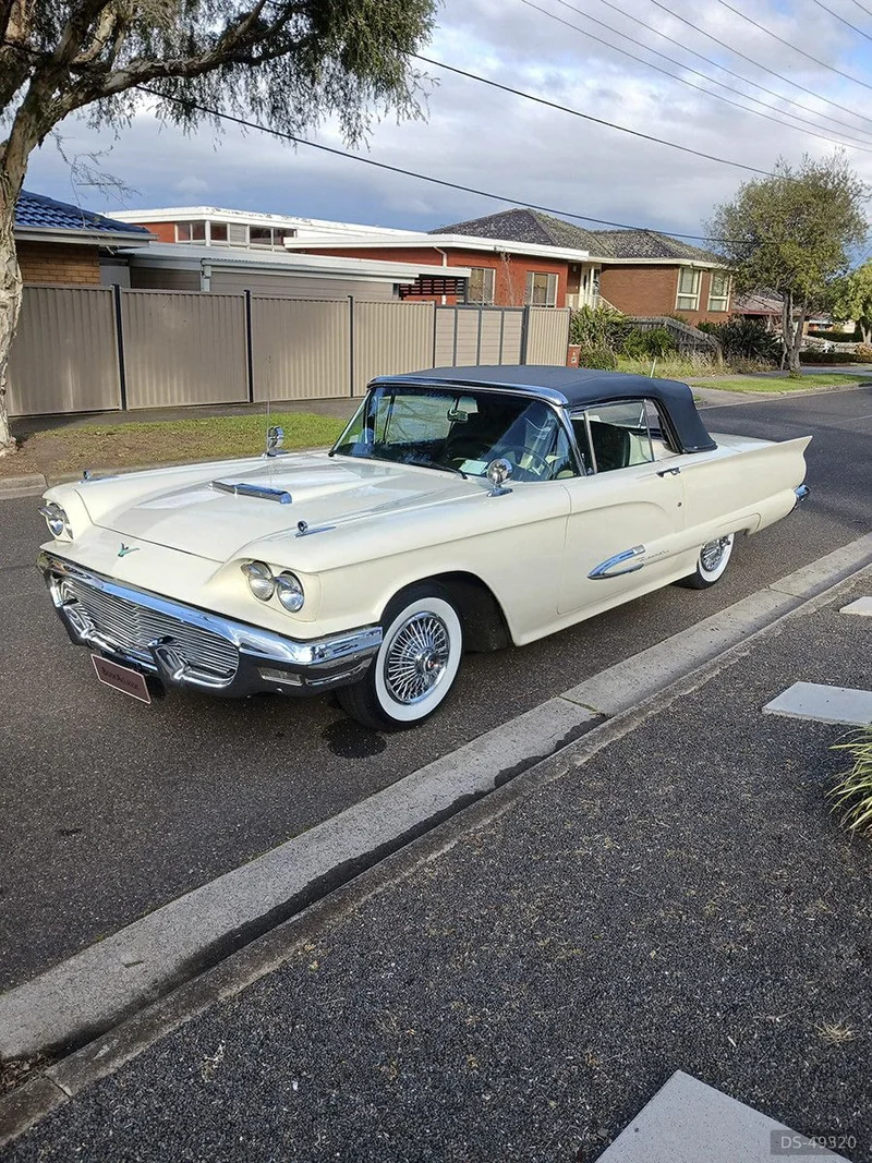 1959 Ford Thunderbird in Melbourne 7