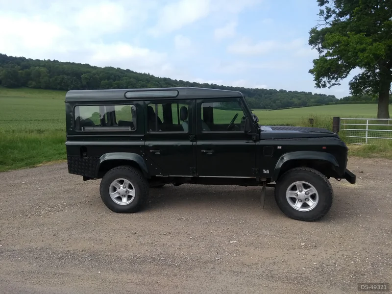 1996 Land Rover Defender 110 in High Wycombe 3