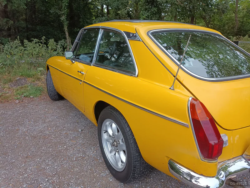 1980 MG B Gt in Farnham 4