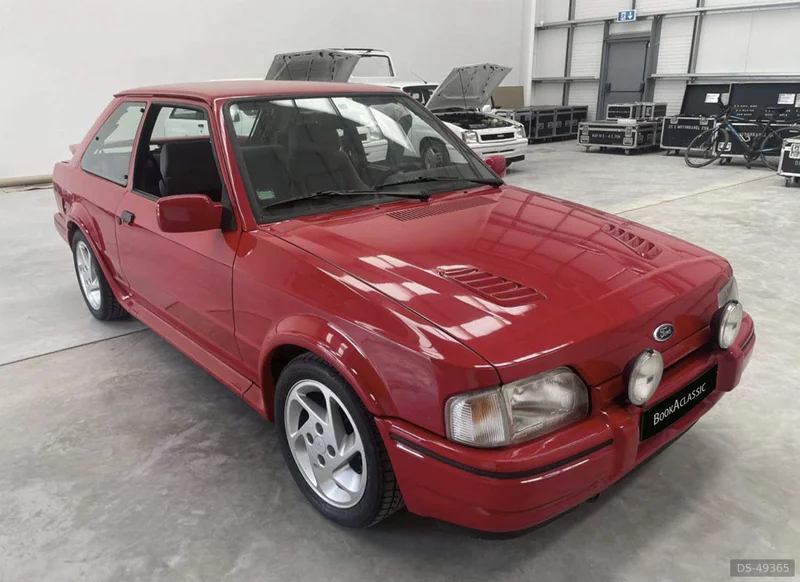 1988 Ford Escort in High Wycombe 1