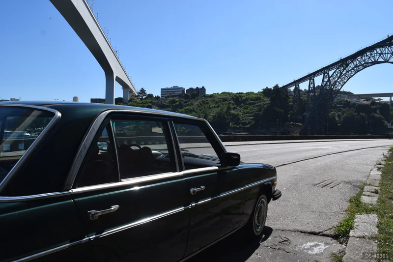 1974 Mercedes-Benz W115 in Vila Nova De Gaia 6