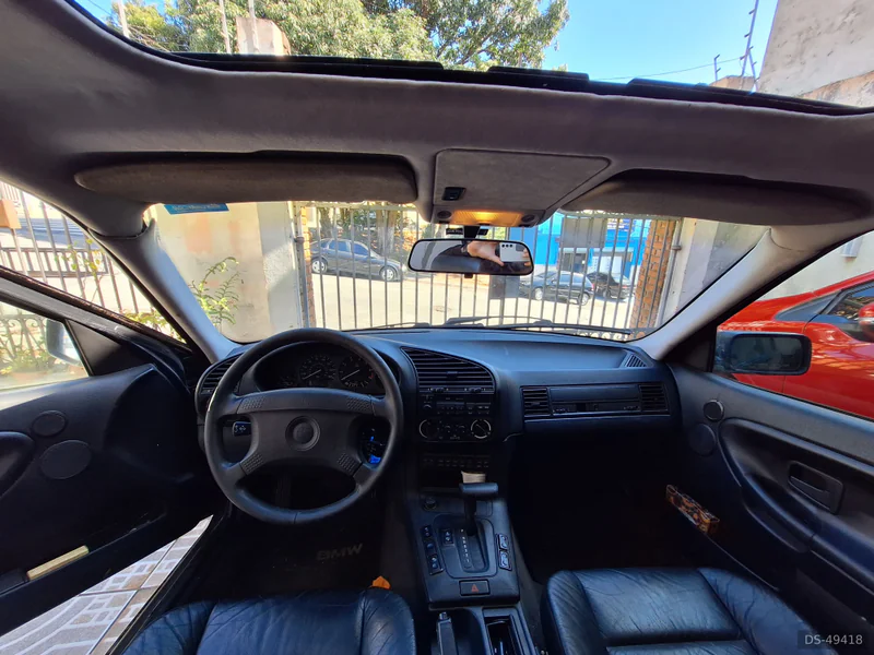 1992 BMW 325i in São Paulo 3