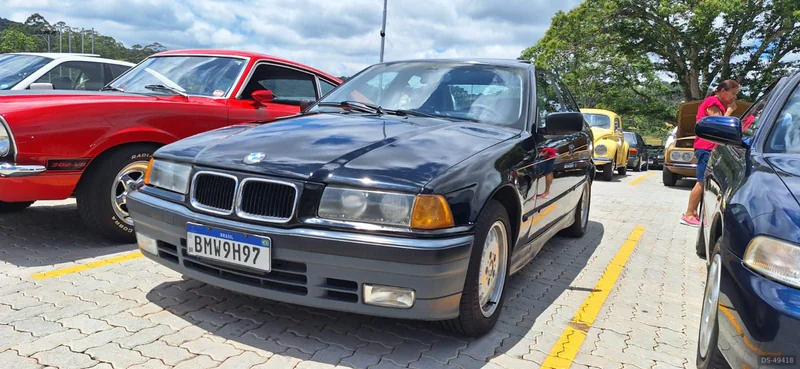 1992 BMW 325i in São Paulo 6